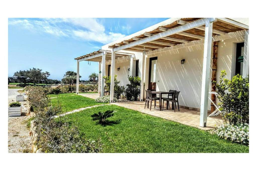 Casa Vacanze Senia Del Rais Favignana Exterior foto